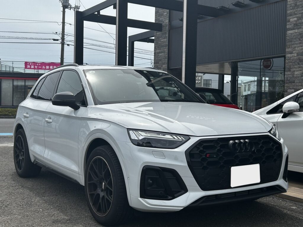 アウディSQ5 買取車両